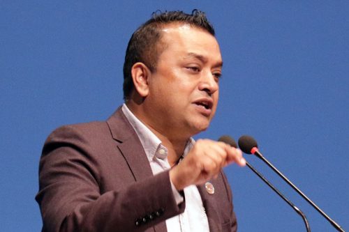 कांग्रेसमा गगनको विद्रोह