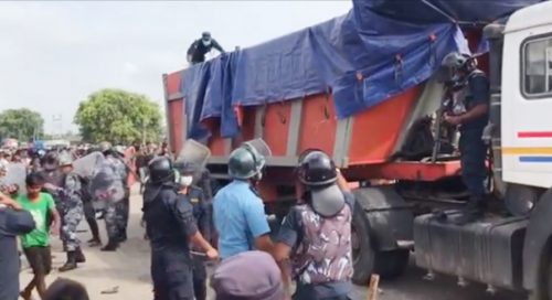 ट्रकको ठक्करबाट एक जनाको मृत्यु भएपछि  नवलपुर तनावग्रस्त