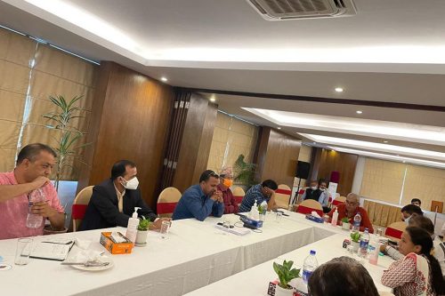 युवाहरुको टिम बनाएर सभापतिमा लडछु : महामन्त्री कोईराला