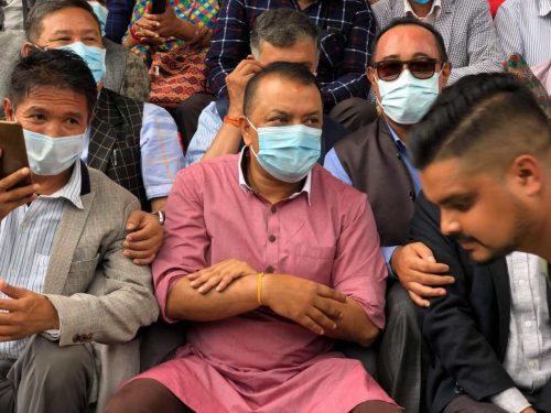 कांग्रेस केन्द्रीय कार्यालयमा गगन थापाको धर्ना(फोटोफिचर)
