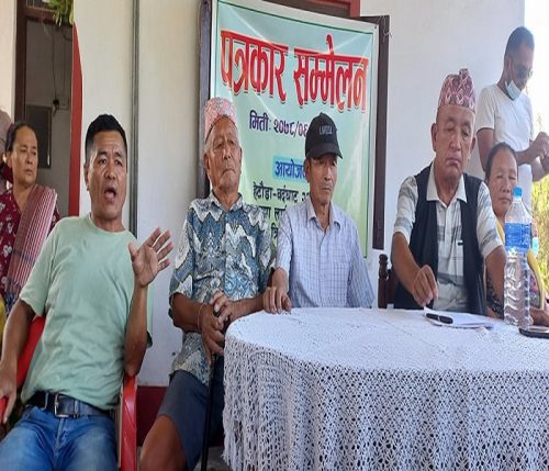 हेटौडा-बर्दघाट २२० केभी पिडितको गुनासोः बिकासका नाम बिस्थापित पार्न खोजियो