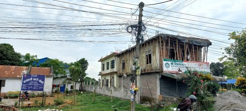 प्रहरी चौकीकै छेउको सहकारीमा चोरी