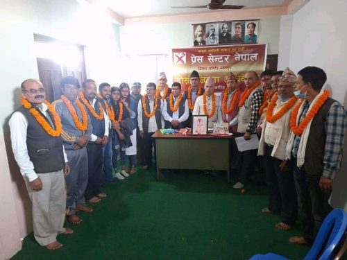 भुमिश्वर पौडेल शर्माको अध्यक्षतामा प्रेस सेन्टर नवलपुरको १५ सदस्यीय जिल्ला समिति गठन