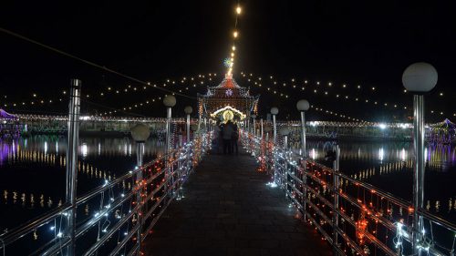 यसरी सूर्यदेवको पूजा आराधना गरी मनाइँदैछ छठ, देशभर सार्वजनिक बिदा