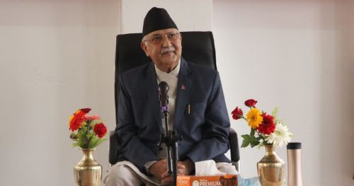 १० औँ महाधिवेशन स्थलको आफै निरीक्षण गर्दै ओली