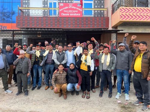 नवलपुरमा विभिन्न पार्टी परित्याग गरि  ३२ जना  नेकपा समाजवादीमा प्रवेश