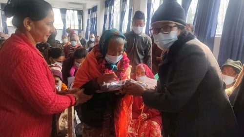 जेष्ठ नागरिक राष्ट्रिय  दिवसको अवसरमा १२ जना जेष्ठ नागरिकलाई  सम्मान