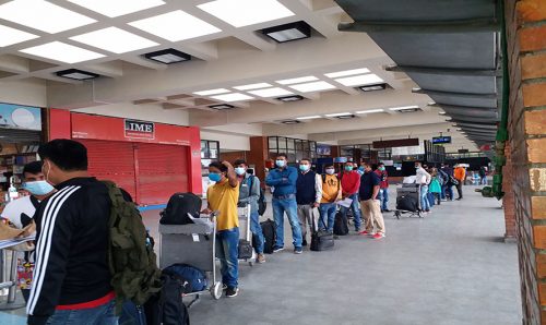 विदेशबाट आउँदा अपरिचित व्यक्तिले दिएको सामग्री नबोक्न भन्‍सार कार्यालयकाे आग्रह