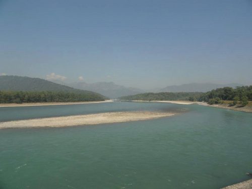 नारायणीमा पौडी खेल्न गएका १५ वर्षीय बालक बेपत्ता