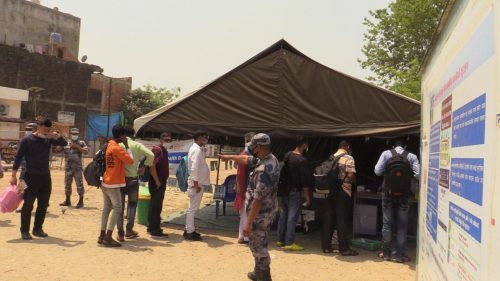 भारतमा कोरोना संक्रमण तीव्र भएपछि नेपाल आउने बढे, समुदायस्तरमा संक्रमण फैलने खतरा