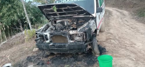 रोकिराखेको एम्बुलेन्समा आगजनी