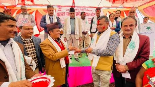 कांग्रेस प्रवेशको लहर : वडाध्यक्षसहित चार सय कार्यकर्ता भित्रिए