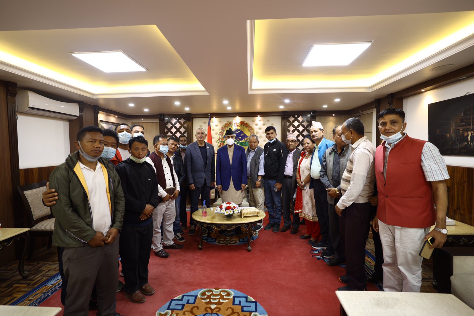 तत्काल नवलपुरको सुकुम्बासी समस्या समाधान गर्न कोइरालाद्वारा प्रधानमन्त्रीको ध्यानाकर्षण