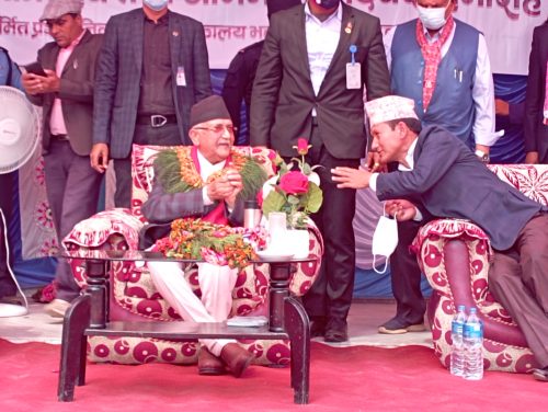 सुखी नेपाल बनाउन एमाले सरकारले अनगिन्ती काम गरेको छ : ओली