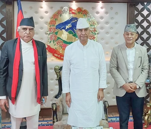 प्रधानमन्त्रीसँग मुख्यमन्त्रीले भने : भृकुटी कागज कारखाना प्रदेशले साझेदारीमा चलाउन चाहन्छ