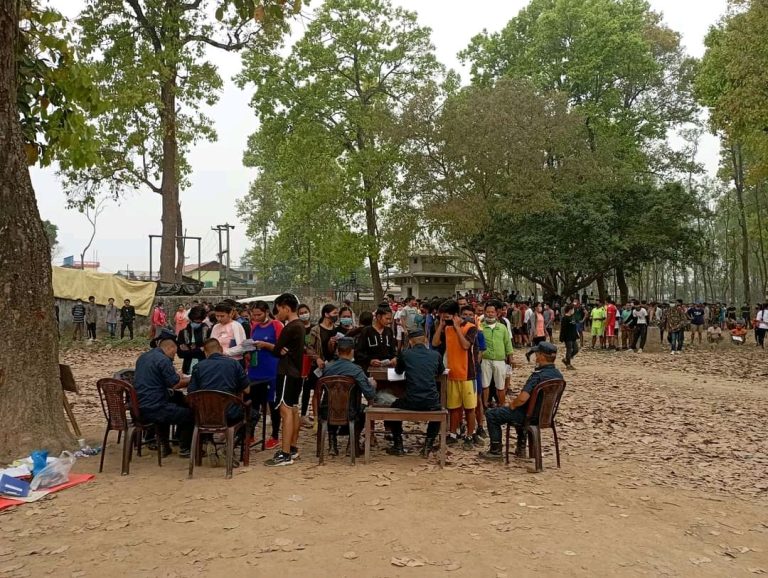 म्यादी प्रहरीका लागि नवलपुरमा २ हजार बढिको आवेदन