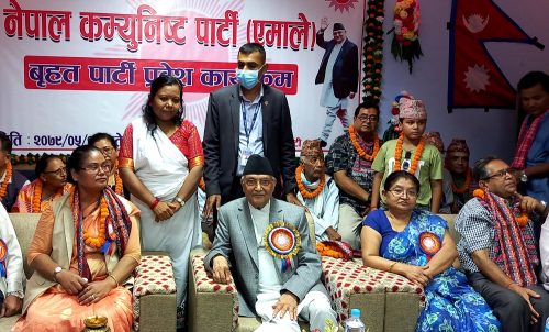आफ्ना कार्यकर्तालाई ओलीको निर्देशन : गड्यौंला होइन, सर्प बन्नूस्
