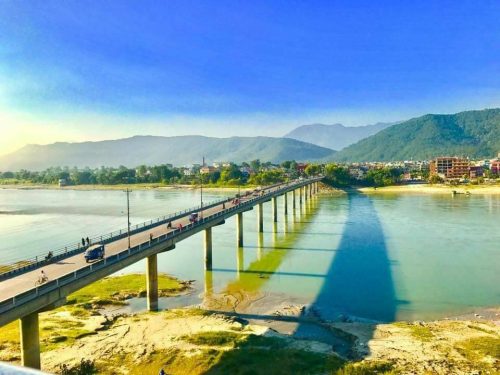 नारायणी नदीबाट एक जनाले युवतीले हामफालिन