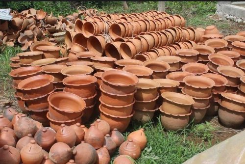 छठ पर्व नजिकिएसँगै माटाका भाँडाको माग बढ्यो