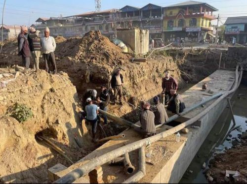 सडक बिस्तारको क्रममा नवलपुरमा ५७ किलोमीटर खानेपानी पाईपलाईन प्रभावित