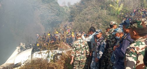 विमान दुर्घटनास्थलबाट तीनजनाको जीवितै उद्धार