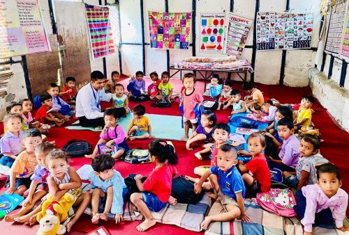 वार्षिकोत्सबमा निशुल्क स्टेसनरी वितरण