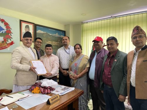 मध्यविन्दु जिल्ला अस्पतालको स्तरोन्नति र पुर्वाधार विकासका लागि मुख्यमन्त्रीको ध्यानाकर्षण