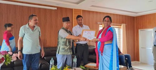 गैंडाकोटमा स्वयंसेविकाहरुलाई नगद सहित सम्मान र बिदाई