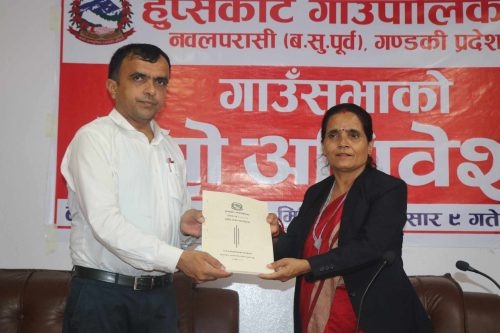 धौवादीमा रहेको हावाबाट बिजुली उत्पादन गर्ने केन्द्रलाई मर्मत गरेर सन्चालनमा ल्याईने