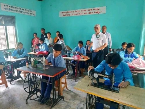 पढ्दै कमाउँदै कार्यक्रमप्रति विद्यार्थीको मोह