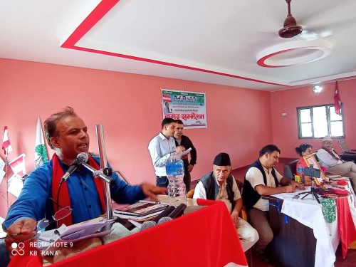 जनप्रतिनिधिलाई गुरुराजको प्रश्न : बालेन जस्तै उदाहरणिय बन्न किन सक्नुभएन  ?