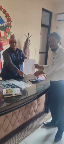 स्थानीय तहका कर्मचारीको आन्दाेलनको करार सेवा तथा ज्यालादारी कर्मचारीहरुकै असहमति र विरोध