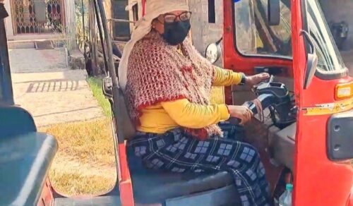 अटो चलाएर आत्मनिर्भर बन्दै गैंडाकोटकी अनिता
