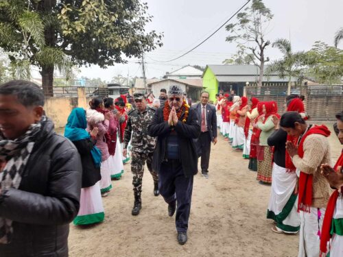 गण्डकी प्रदेश सरकार तथा थारू आयाेग बीच छलफल 