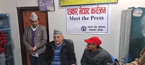 त्रिवेणी दुम्किबास सडक निर्माणमा बाधक निकुन्ज ऐन सच्याउछौ: मुख्यमन्त्री पाण्डे
