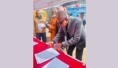 नेपाललाई हिन्दुराष्ट्र बनाउने अभियानमा शशांकले गरे हस्ताक्षर