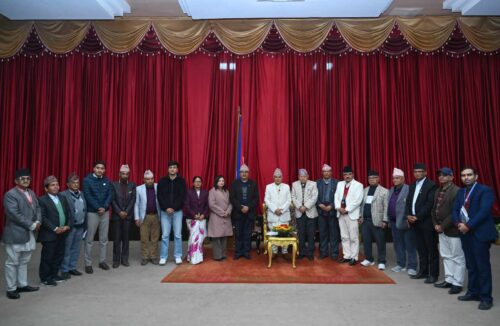 विकासका माग लिएर नवलपुरका जनप्रतिनिधि काठमाडौँमा, राष्ट्रपति देखि योजना आयोगलाई ज्ञापनपत्र