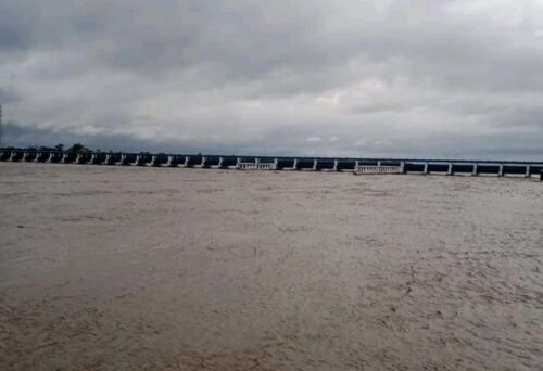 गण्डक ब्यारेजमा पानीको सतह घटयो