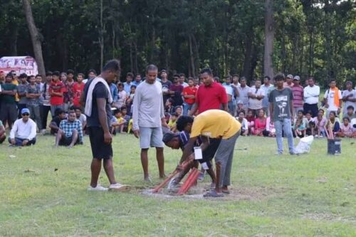 अनत व्रत बसेर अनन्त चतुर्दशी पर्व मनाउदै थारु समुदाय