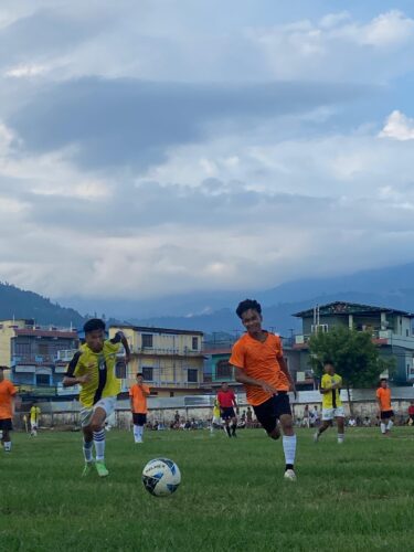 युनाइटेड गोल्डकप : आयोजक युनाइटेड युवा क्लबलाई हराउँदै एभरेस्ट क्लब चितवन दोस्रो चरणमा