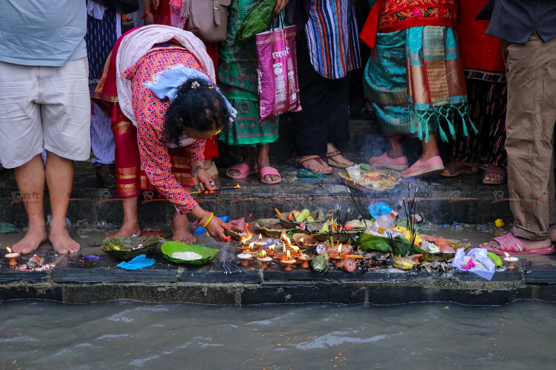 आज कुशे औँसी, बुवाको मुख हेर्ने दिन