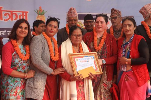नवलपुर महाेत्सवमा देखियो फरक दृश्य, मन्चमा कवि गोष्ठी, साहित्यकारहरु सम्मानित 