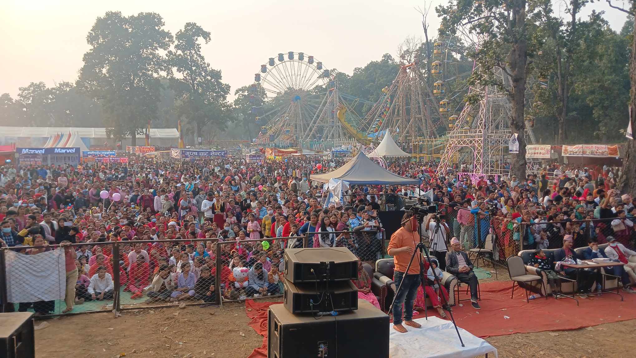 विद्यालयबाट संस्थागत सहभागी हुने विद्यार्थीहरुका लागि महोत्सवको प्रवेश शुल्क ३० रुपियाँ मात्रै