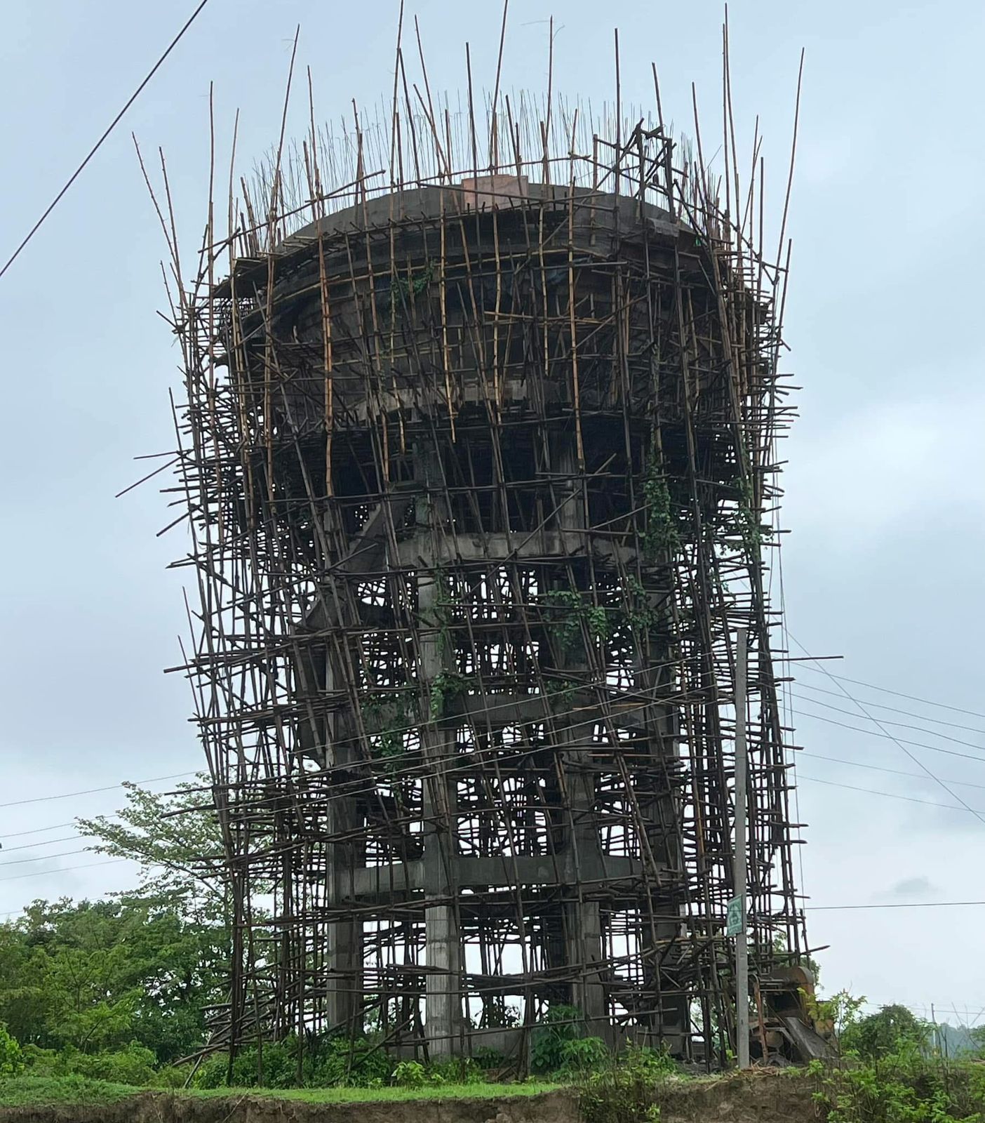कावासोतीमा ठेकेदारको लापरबाहीले करोडौँको खानेपानी आयोजना अलपत्र
