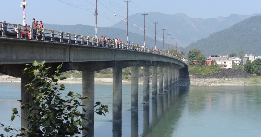 नारायणी नदि पुलमा दुर्घटना : एक जनाको मृत्यु