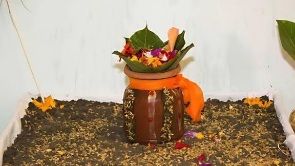 बडादसैँ सुरु, आज घरघरमा घटस्थापना गरिँदै