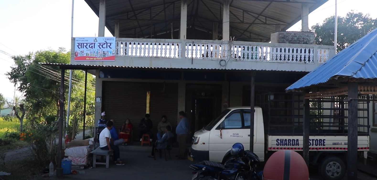 कावासोतीको एक घरमा ७ जनालाई ६ घण्टा बन्धक बनाएर चोरी