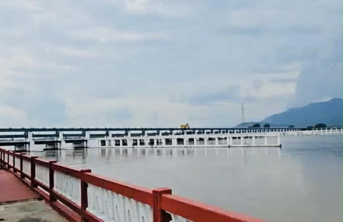 गण्डक बाँधले प्रताडित छन् कोलकट्टाका बासिन्दा, पिडितले पाएनन् २ अर्ब ९४ करोड 2