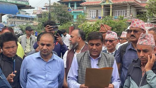 एमाले नवलपुरद्वारा सरकारलाई ज्ञापनपत्र, ओली–लेखकको रिहाईको माग