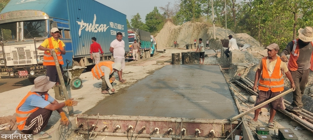 दाउन्नेको पूर्वी खण्डमा एकतर्फी ढलानको काम अन्तिम चरणमा